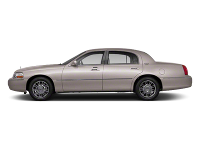 2011 Lincoln Town Car Signature Limited