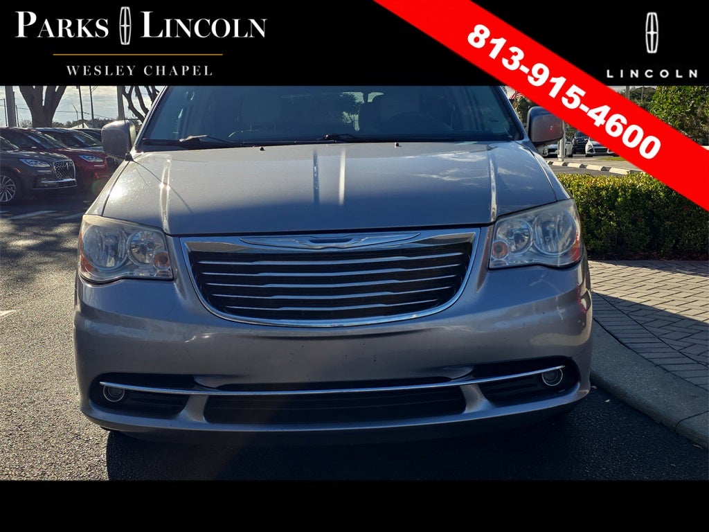 2013 Chrysler Town & Country Touring