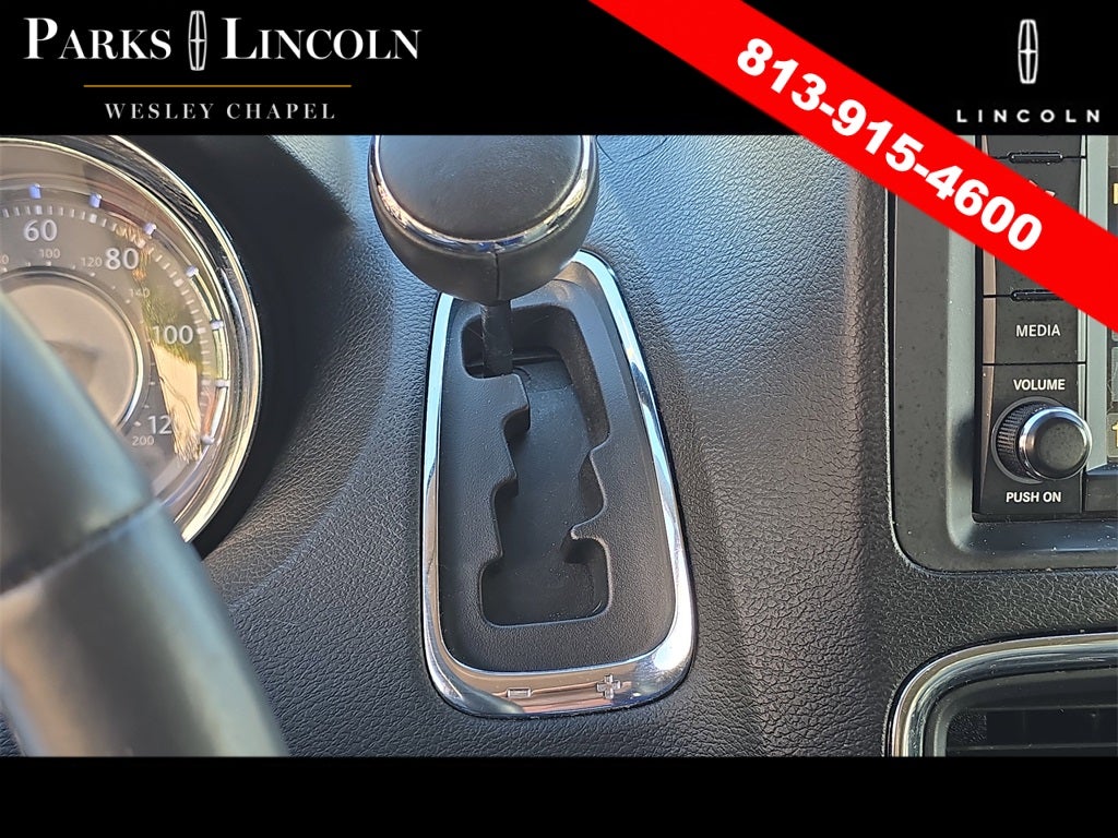 2013 Chrysler Town & Country Touring