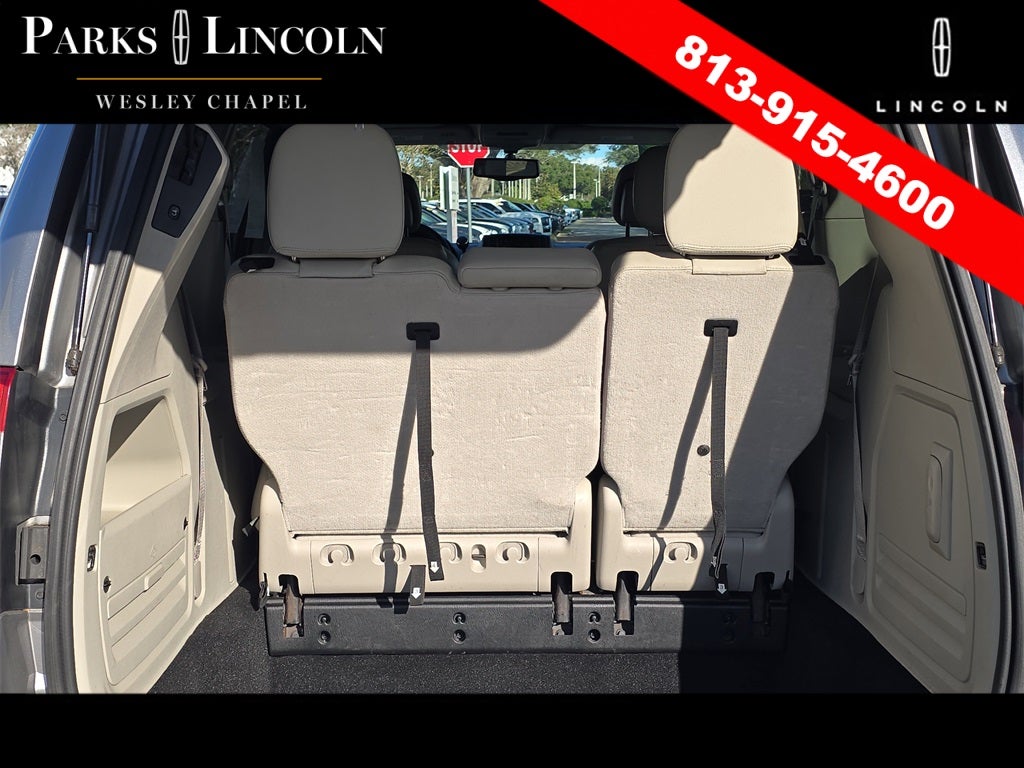 2013 Chrysler Town & Country Touring