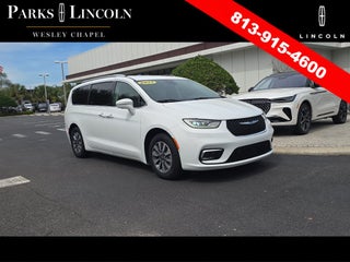 2021 Chrysler Pacifica Hybrid Touring L