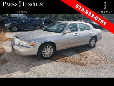 2011 Lincoln Town Car Signature Limited