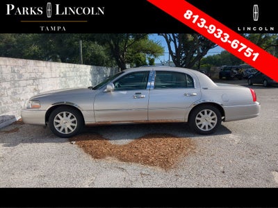 2011 Lincoln Town Car Signature Limited