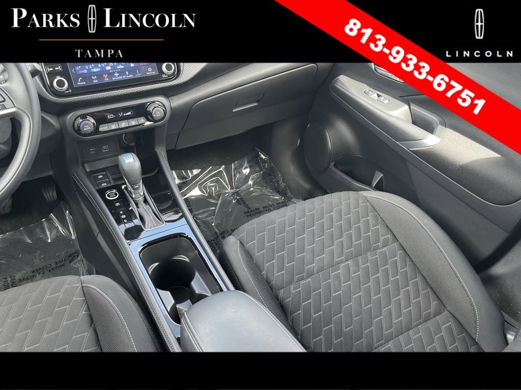 2022 Nissan Kicks SV