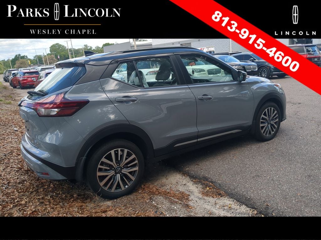 2023 Nissan Kicks SR