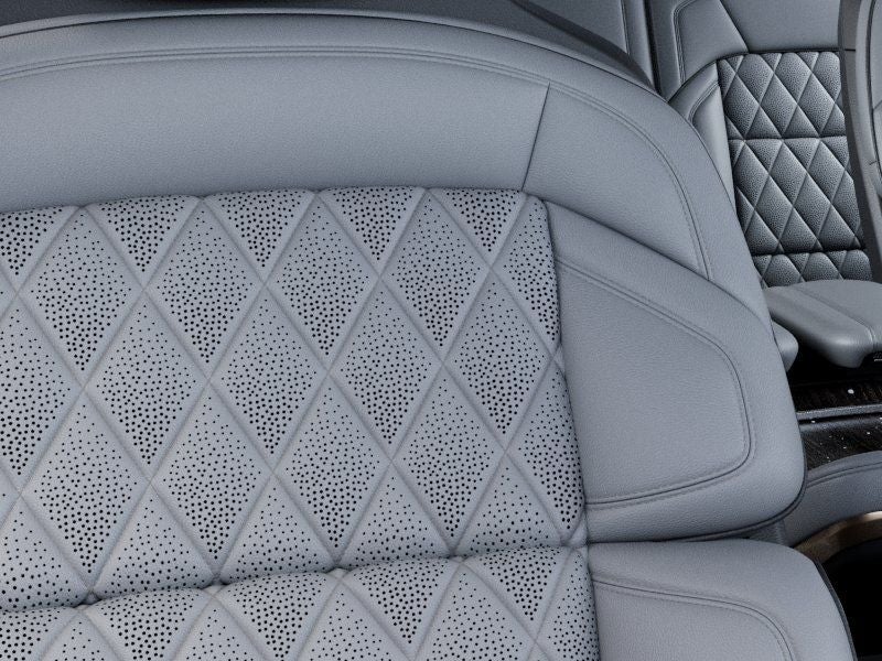 2027 Lincoln Navigator Black Label InTransit