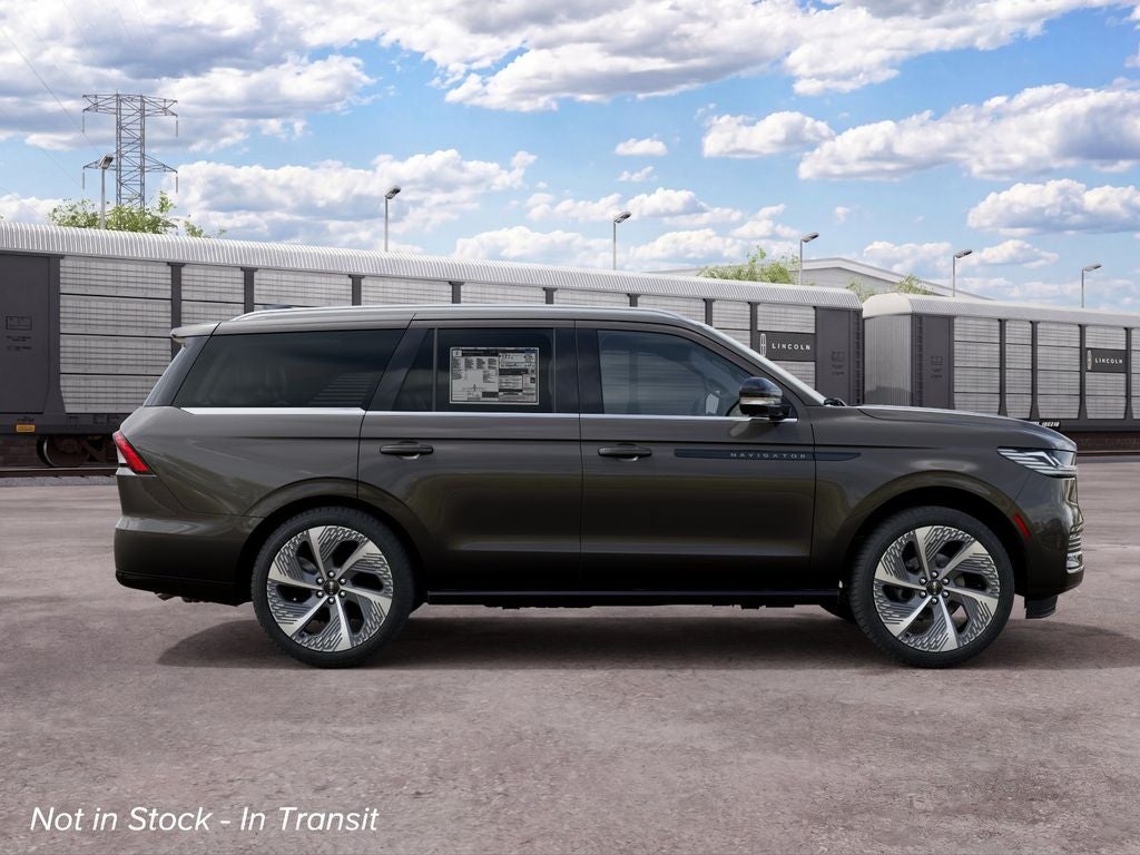 2027 Lincoln Navigator Black Label InTransit