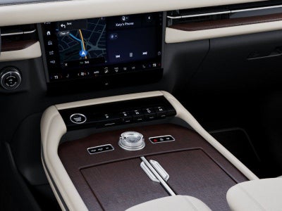 2027 Lincoln Navigator L Reserve