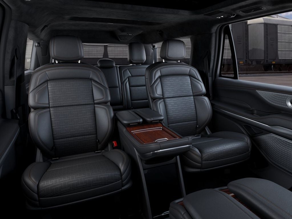 2027 Lincoln Navigator L Black Label InTransit