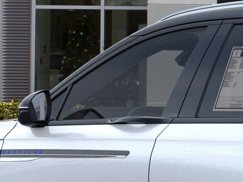 2025 Lincoln Nautilus Reserve