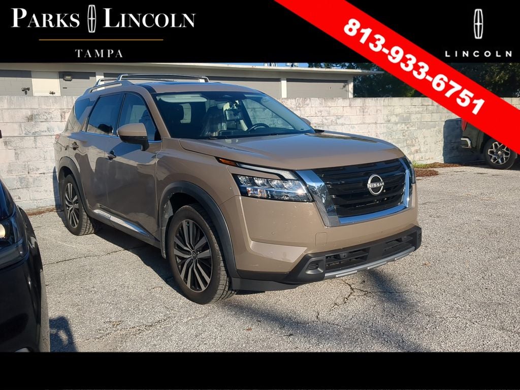 2023 Nissan Pathfinder Platinum