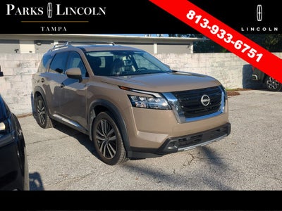 2023 Nissan Pathfinder Platinum