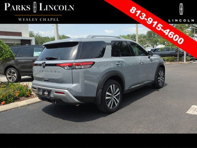 2022 Nissan Pathfinder Platinum
