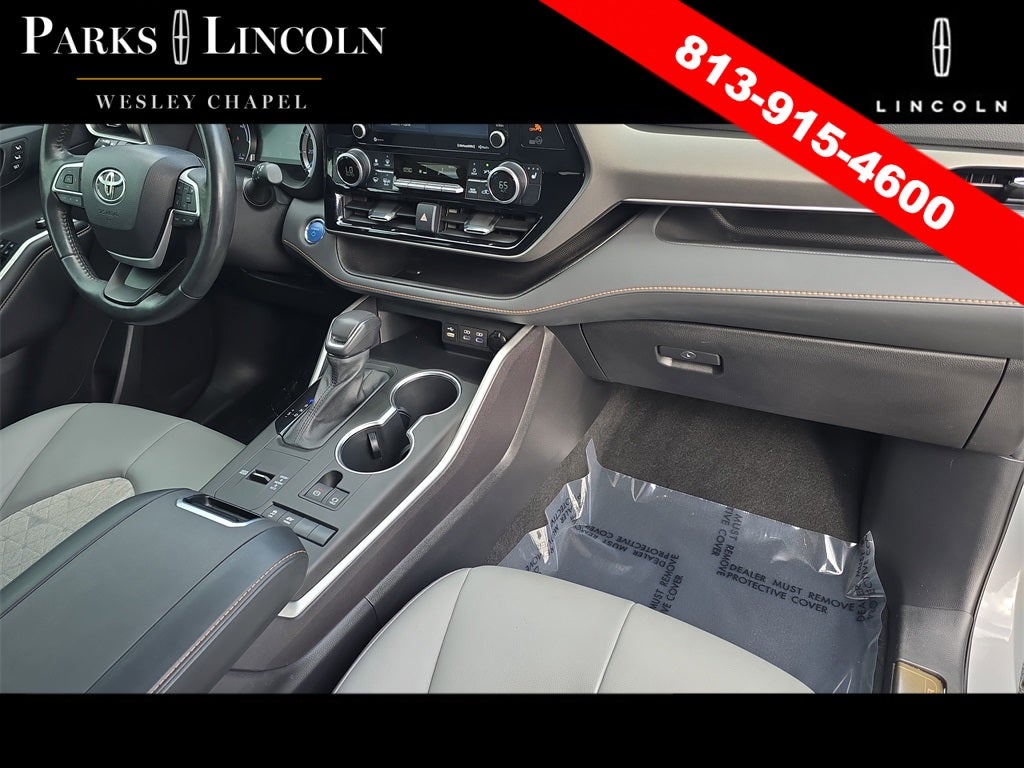 2022 Toyota Highlander Hybrid Bronze Edition