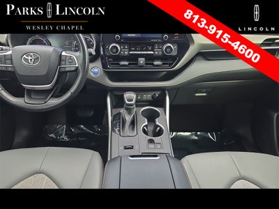 2022 Toyota Highlander Hybrid Bronze Edition