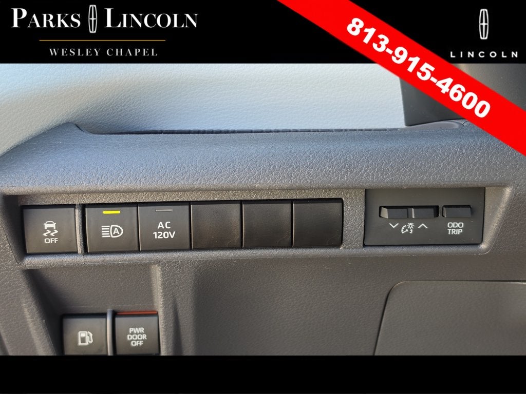 2024 Toyota Sienna XSE 7 Passenger