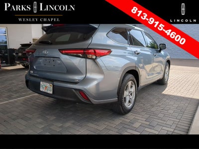 2022 Toyota Highlander LE