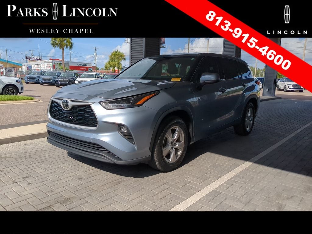 2022 Toyota Highlander LE