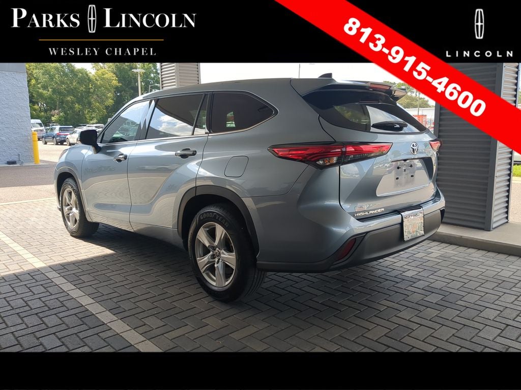 2022 Toyota Highlander LE