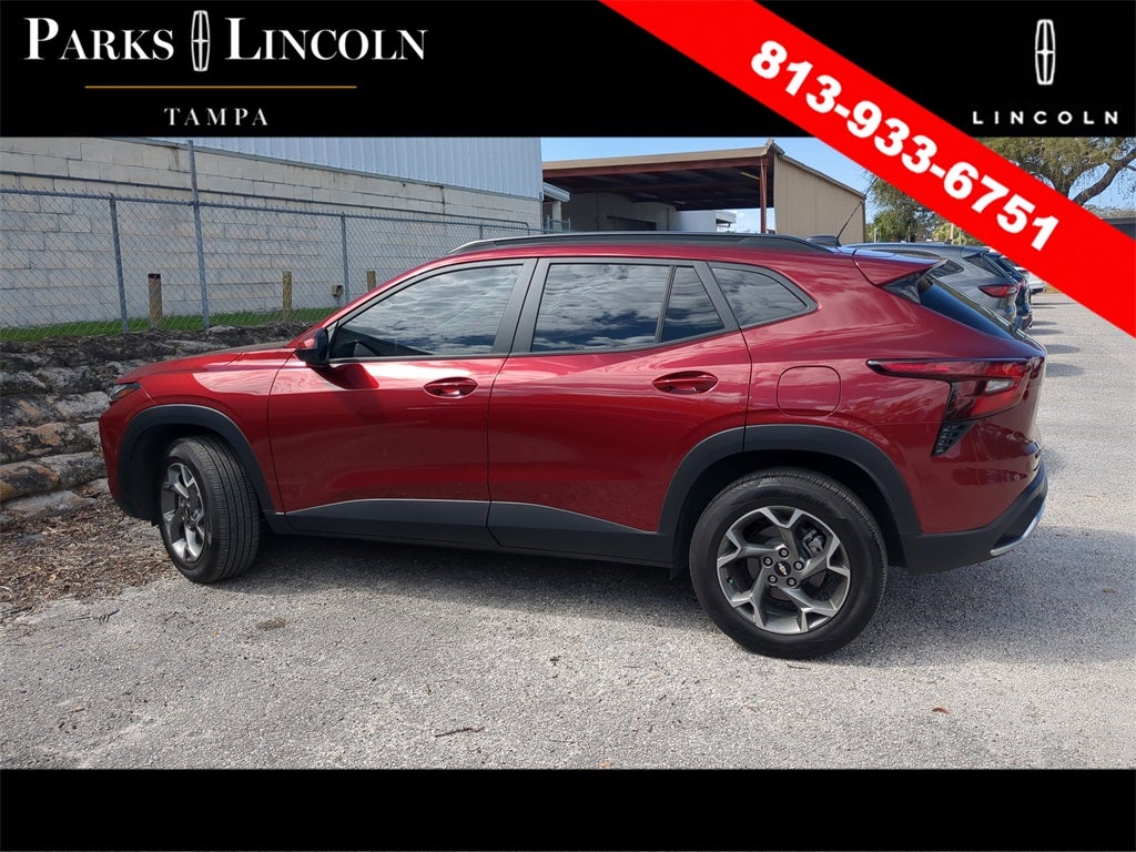 2025 Chevrolet Trax LT