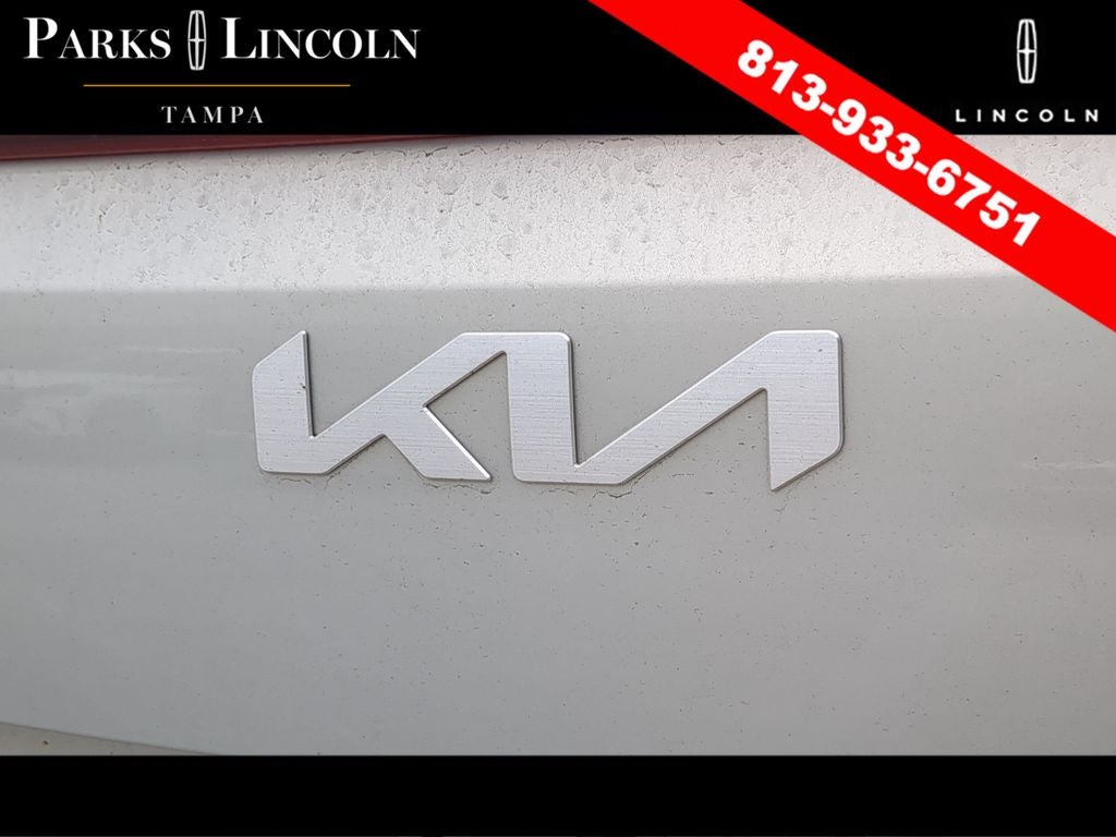 2025 Kia Carnival SX