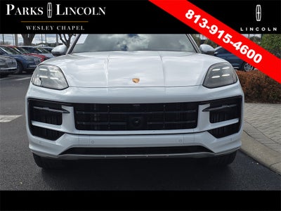 2025 Porsche Cayenne Base