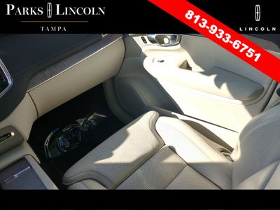 2022 Volvo XC90 Recharge Plug-In Hybrid T8 Inscription Extended Range 6P