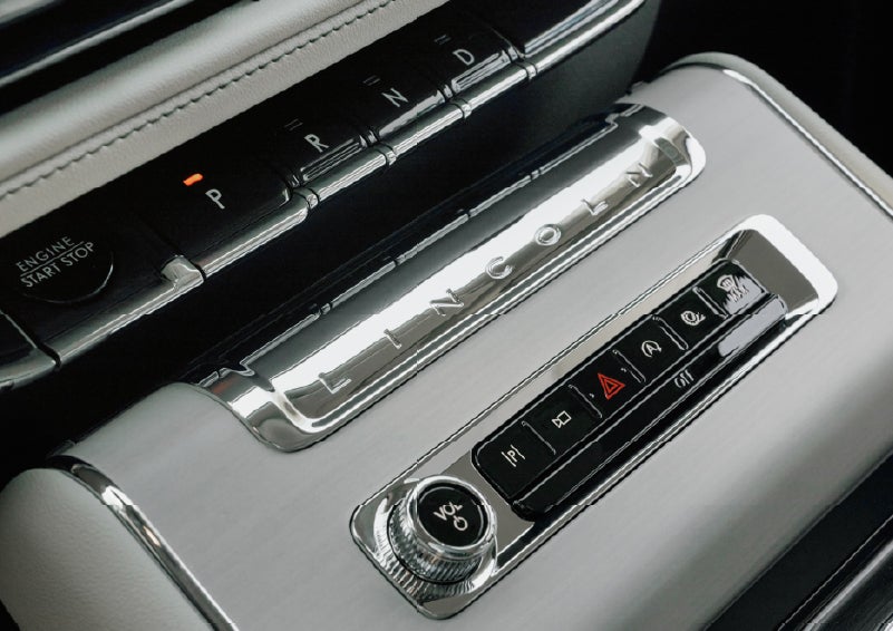 The piano key gear selector of a 2027 Lincoln Aviator® Back Label™ SUV. | Parks Lincoln of Wesley Chapel in Wesley Chapel FL
